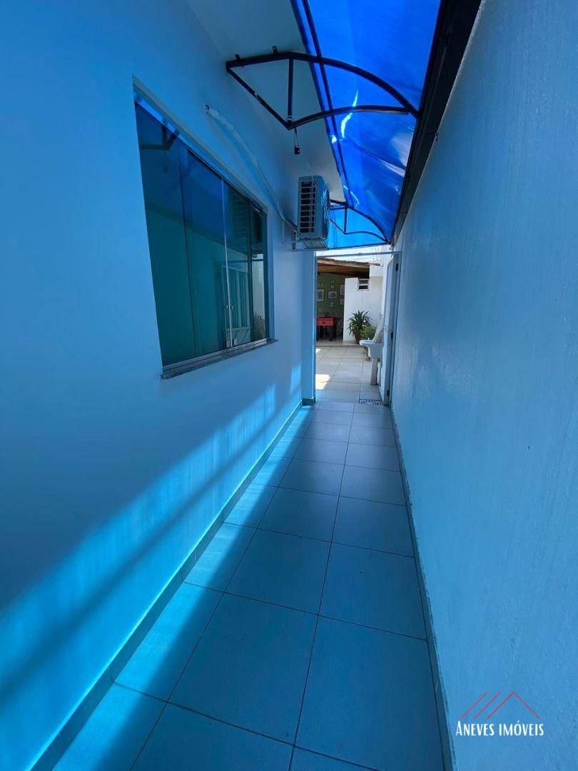 Casa, 5 quartos, 270 m² - Foto 3