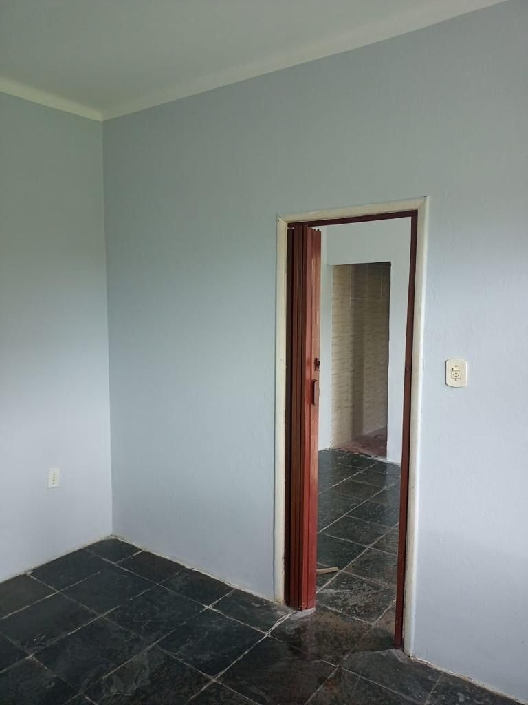 Casa à venda com 2 quartos, 55m² - Foto 6