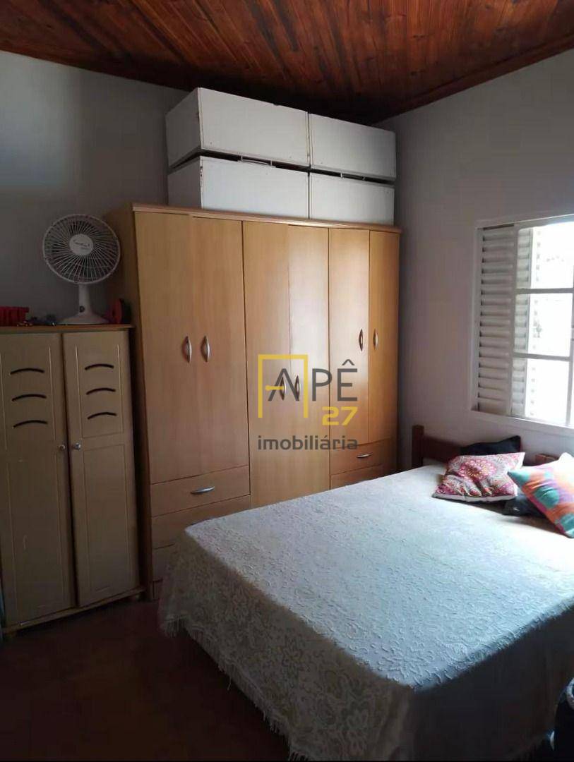 Casa à venda com 3 quartos, 200m² - Foto 10