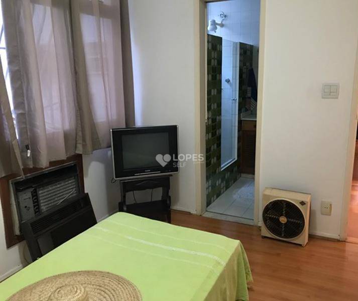 Apartamento à venda com 4 quartos, 140m² - Foto 9