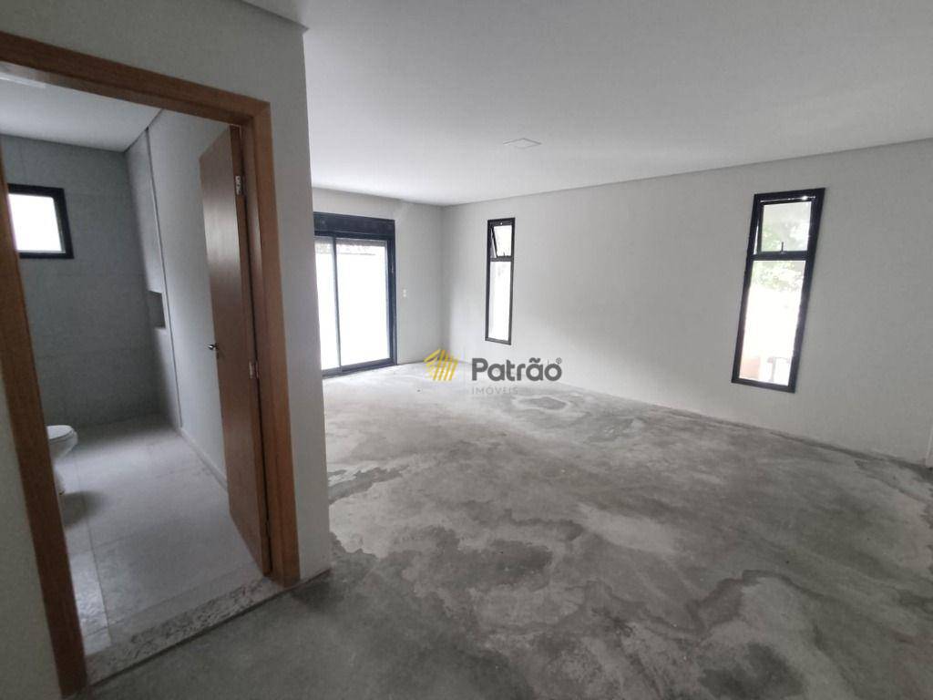 Sobrado à venda com 3 quartos, 200m² - Foto 49