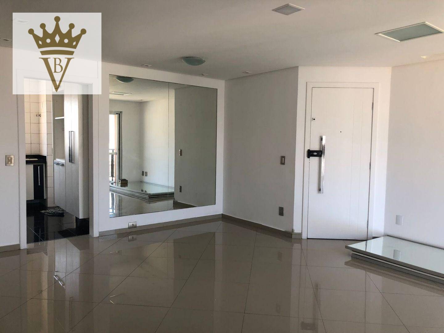 Apartamento à venda com 2 quartos, 80m² - Foto 3