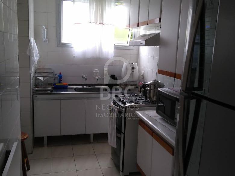 Apartamento à venda com 2 quartos, 51m² - Foto 3