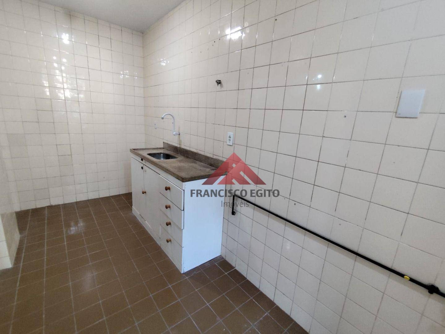 Apartamento para alugar com 2 quartos, 60m² - Foto 7