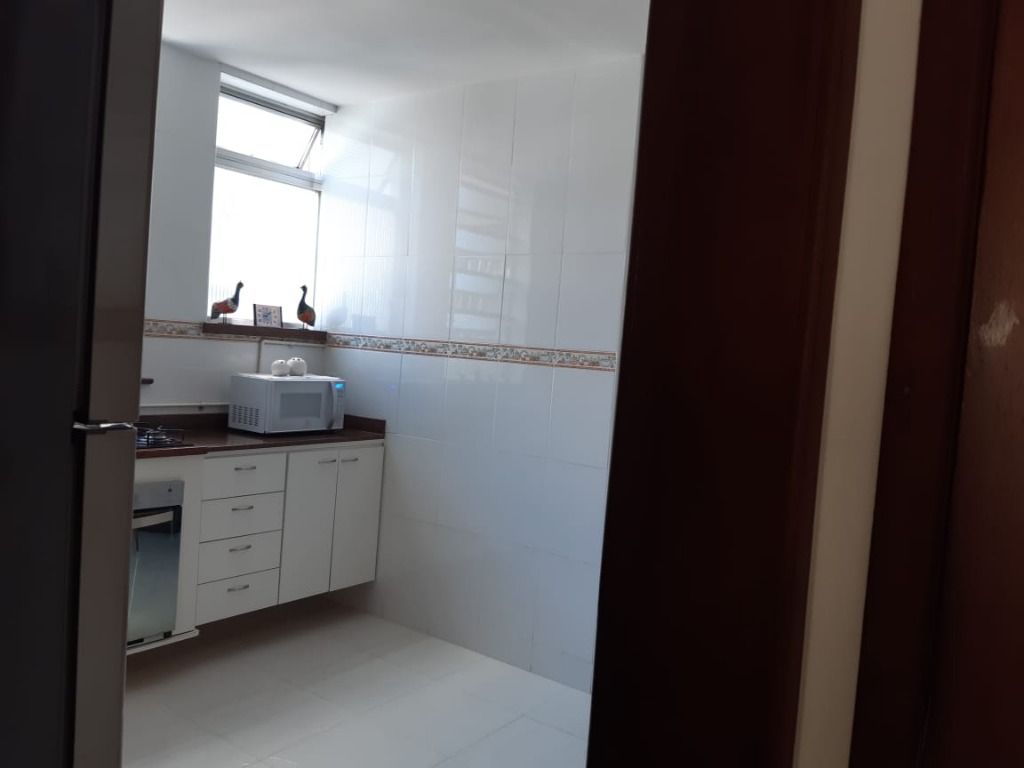 Apartamento à venda com 2 quartos, 82m² - Foto 17