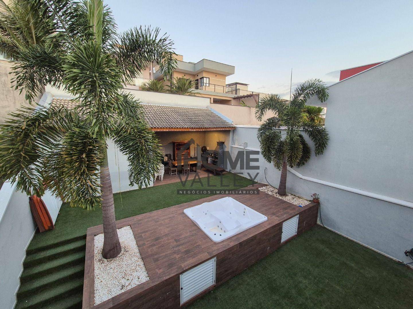 Casa de Condomínio à venda com 3 quartos, 236m² - Foto 4