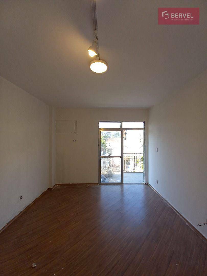 Apartamento para alugar com 2 quartos, 81m² - Foto 2