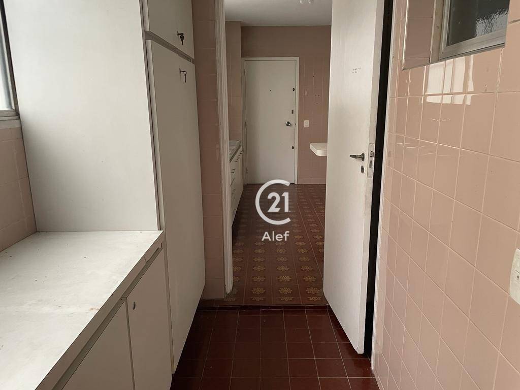 Apartamento à venda com 4 quartos, 142m² - Foto 12