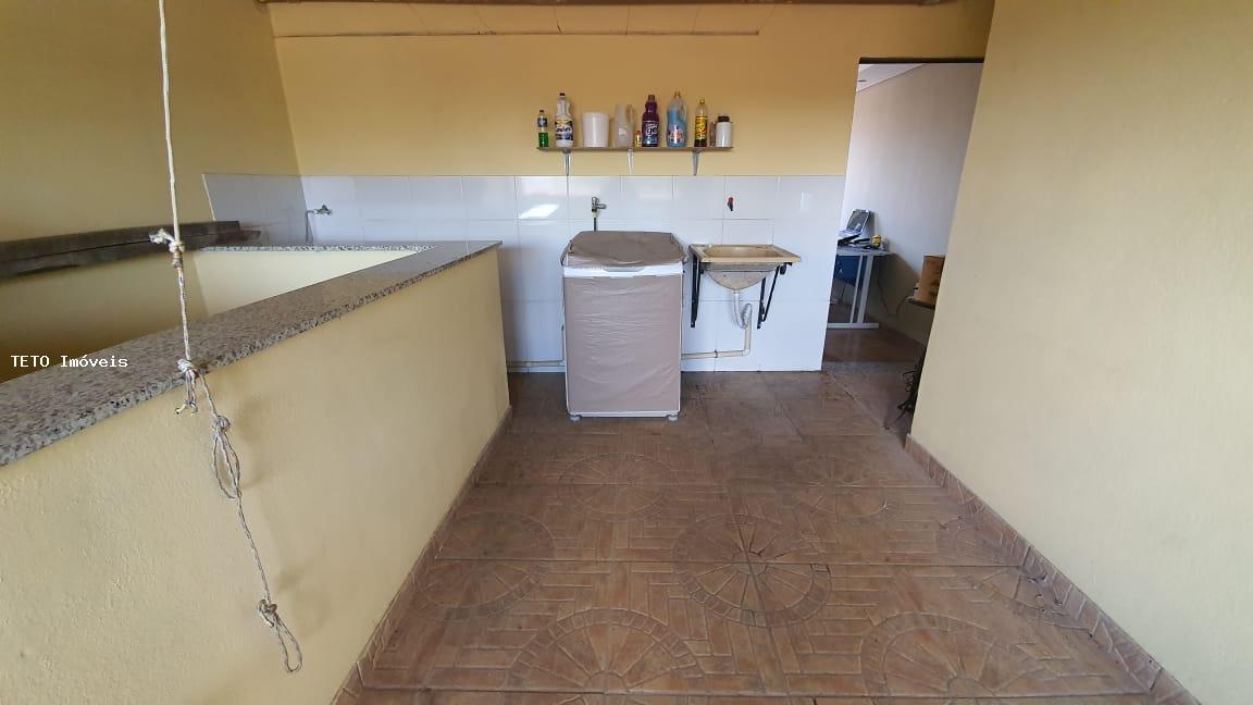 Casa à venda com 4 quartos, 65m² - Foto 14