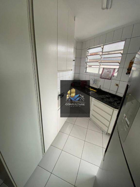 Apartamento à venda com 2 quartos, 70m² - Foto 15