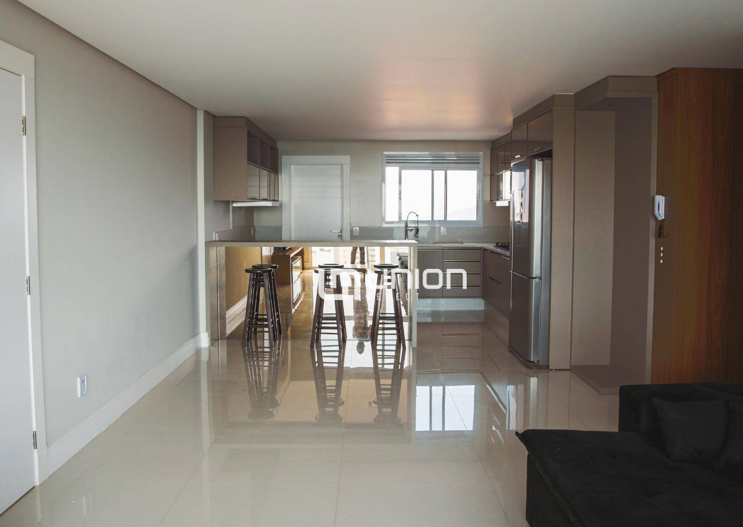 Apartamento à venda com 3 quartos, 139m² - Foto 9