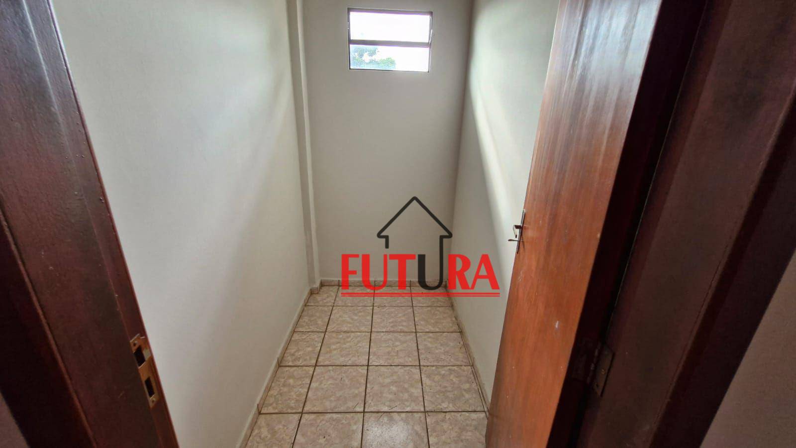 Apartamento para alugar com 3 quartos, 90m² - Foto 14