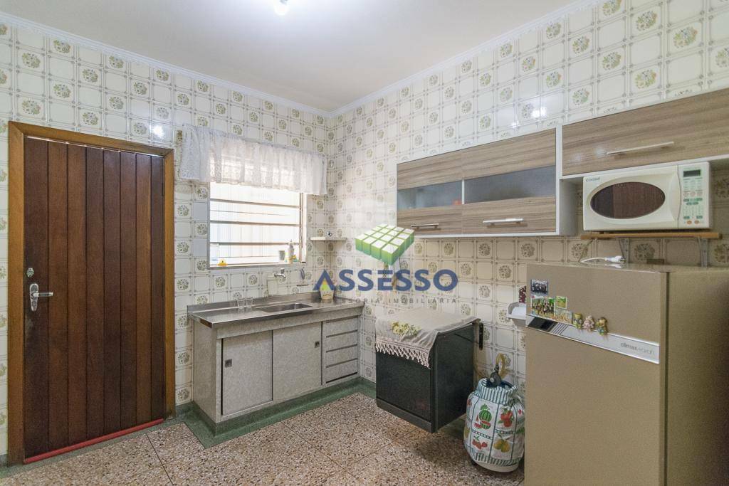 Casa à venda com 1 quarto, 300m² - Foto 13