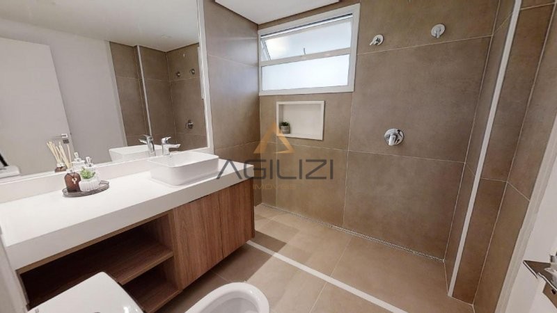 Apartamento à venda com 3 quartos, 206m² - Foto 5