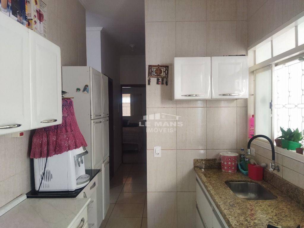 Casa à venda com 3 quartos, 150m² - Foto 19