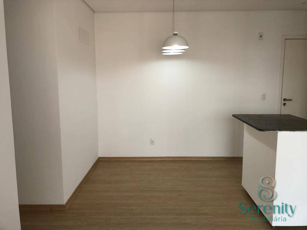 Apartamento para alugar com 2 quartos, 57m² - Foto 3