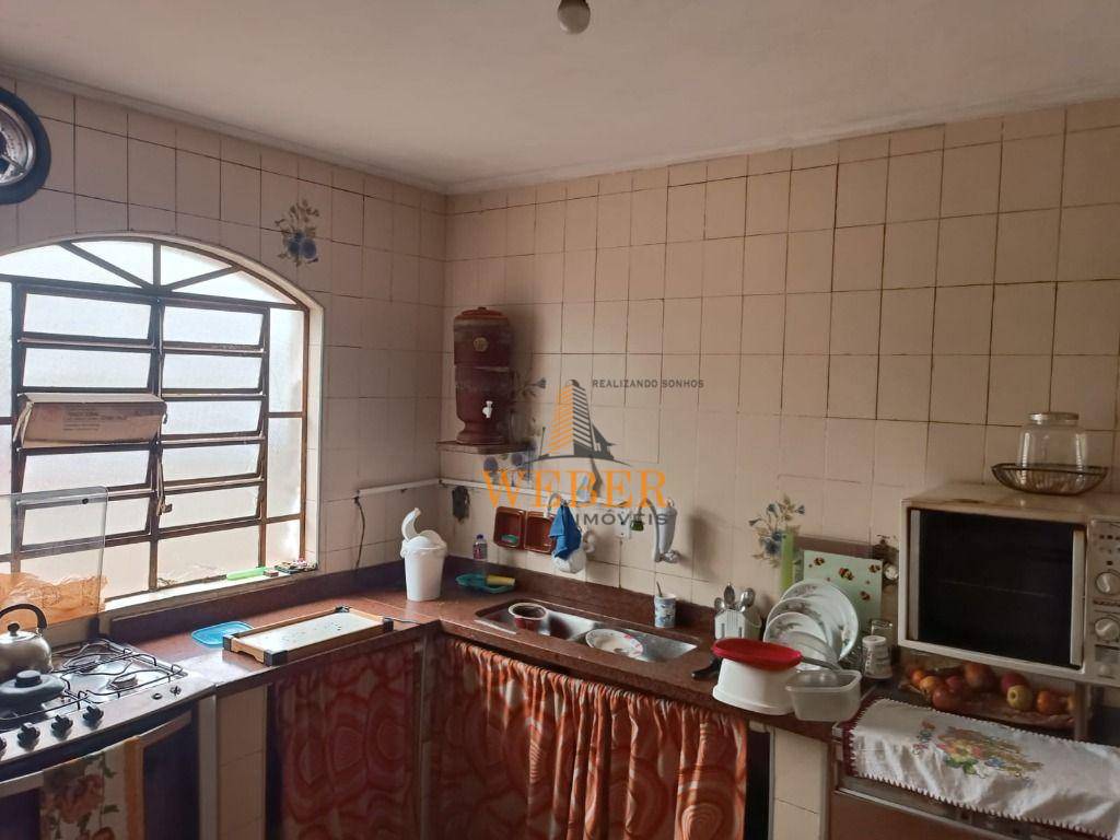 Sobrado à venda com 4 quartos, 300m² - Foto 34