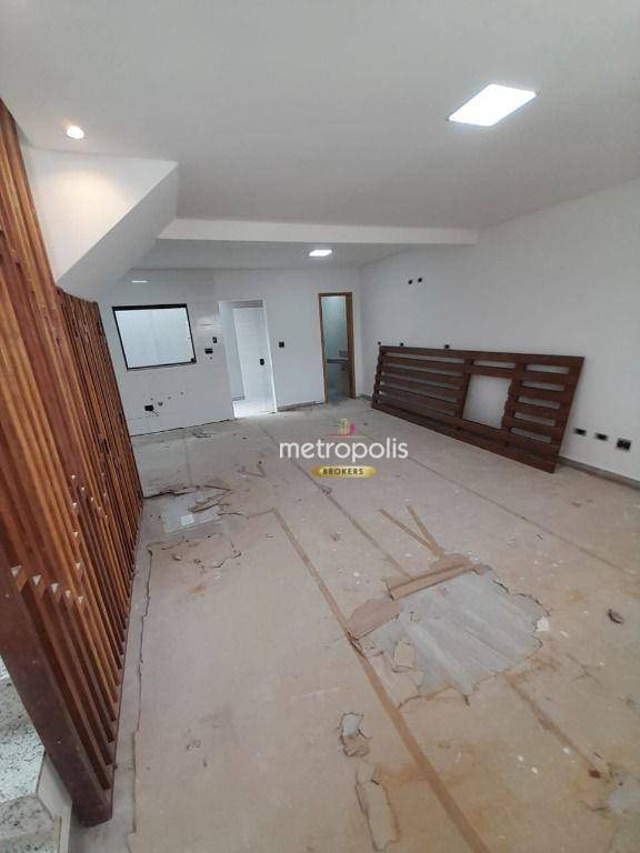 Sobrado à venda com 3 quartos, 100m² - Foto 2