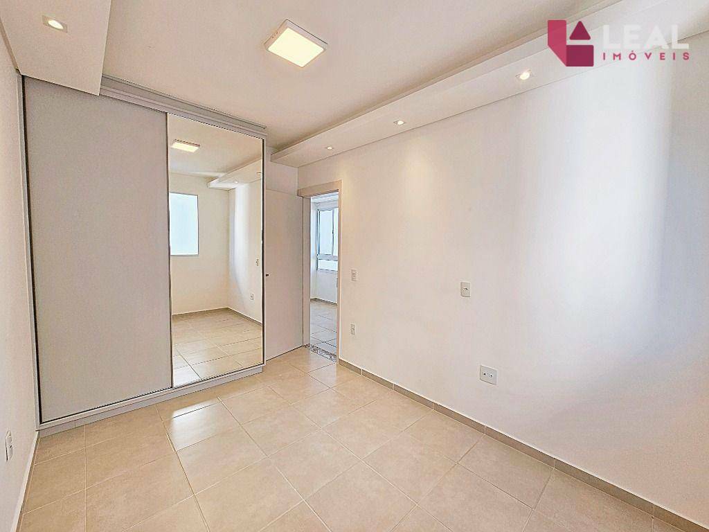 Apartamento para alugar com 2 quartos, 63m² - Foto 9
