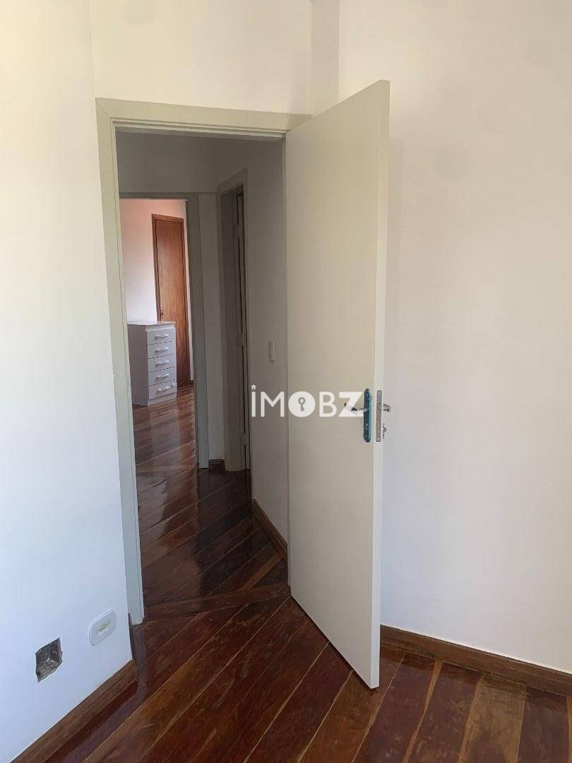 Apartamento à venda com 3 quartos, 75m² - Foto 4