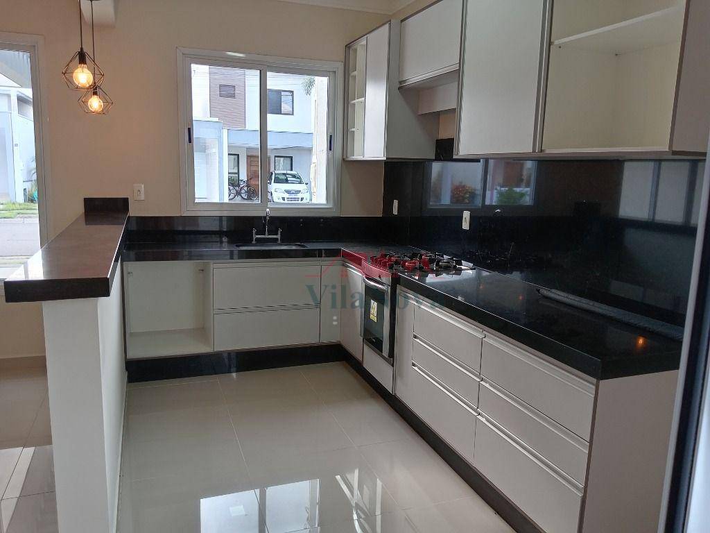Casa de Condomínio para alugar com 3 quartos, 105m² - Foto 1