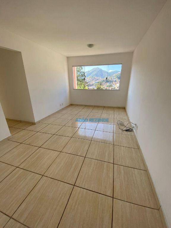 Apartamento à venda com 2 quartos, 45m² - Foto 2