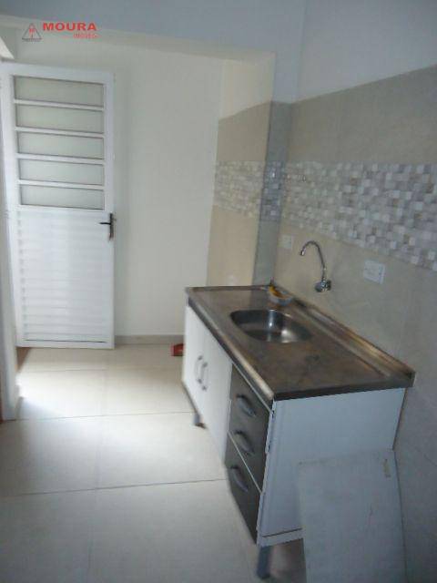 Casa para alugar com 1 quarto, 40m² - Foto 5