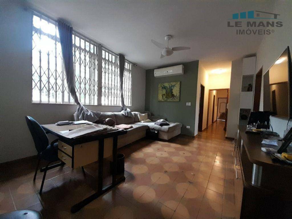 Casa à venda com 3 quartos, 220m² - Foto 6