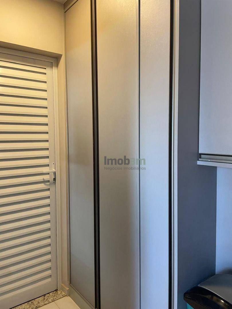 Apartamento à venda com 3 quartos, 119m² - Foto 11