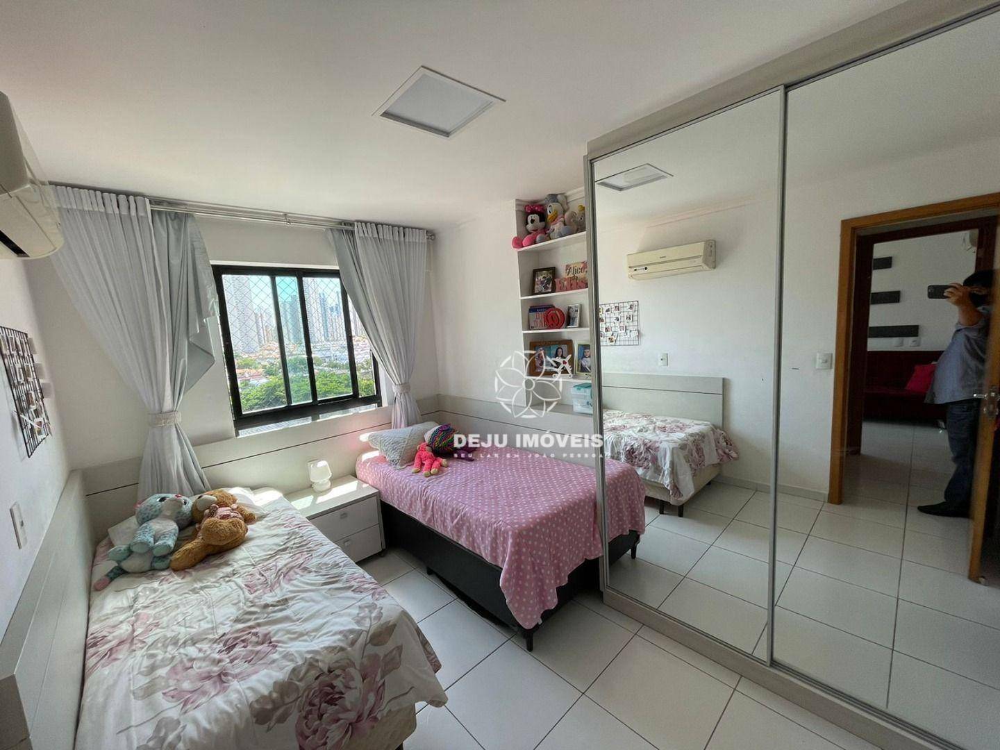 Apartamento à venda com 3 quartos, 107m² - Foto 2