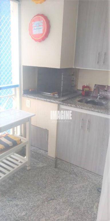 Apartamento à venda com 3 quartos, 151m² - Foto 3