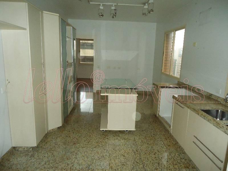 Apartamento para alugar com 4 quartos, 310m² - Foto 24