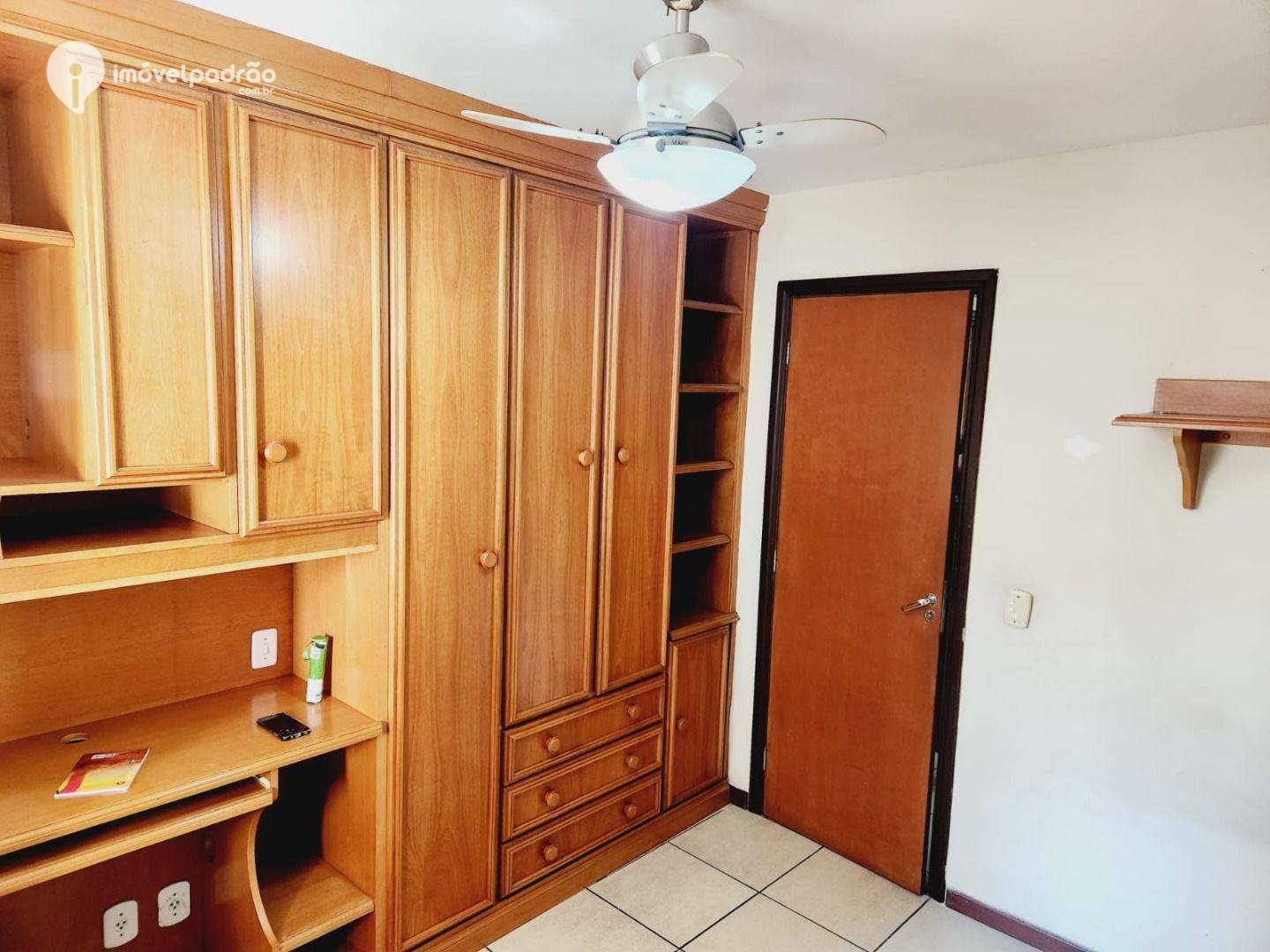 Apartamento para alugar com 3 quartos, 120m² - Foto 13