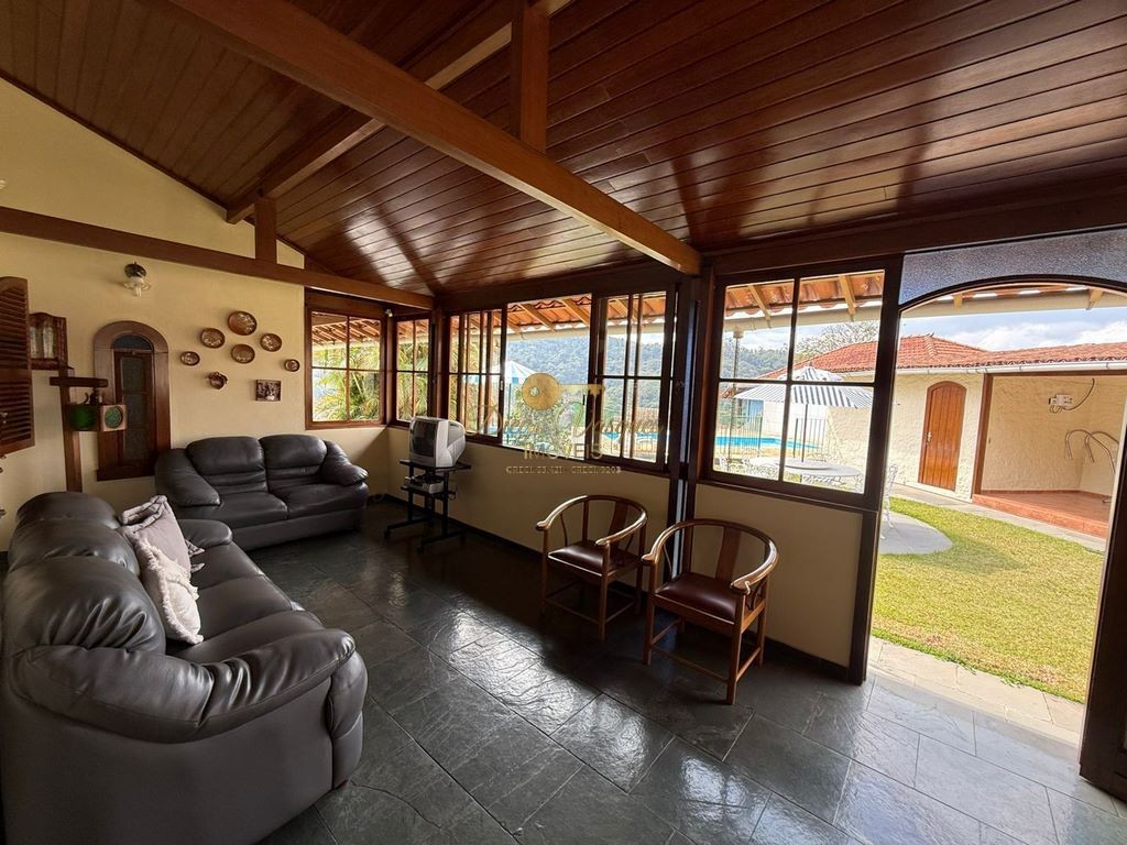 Casa à venda com 11 quartos, 1400m² - Foto 16