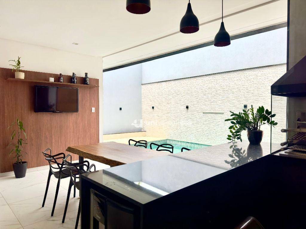 Casa de Condomínio à venda com 4 quartos, 340m² - Foto 32