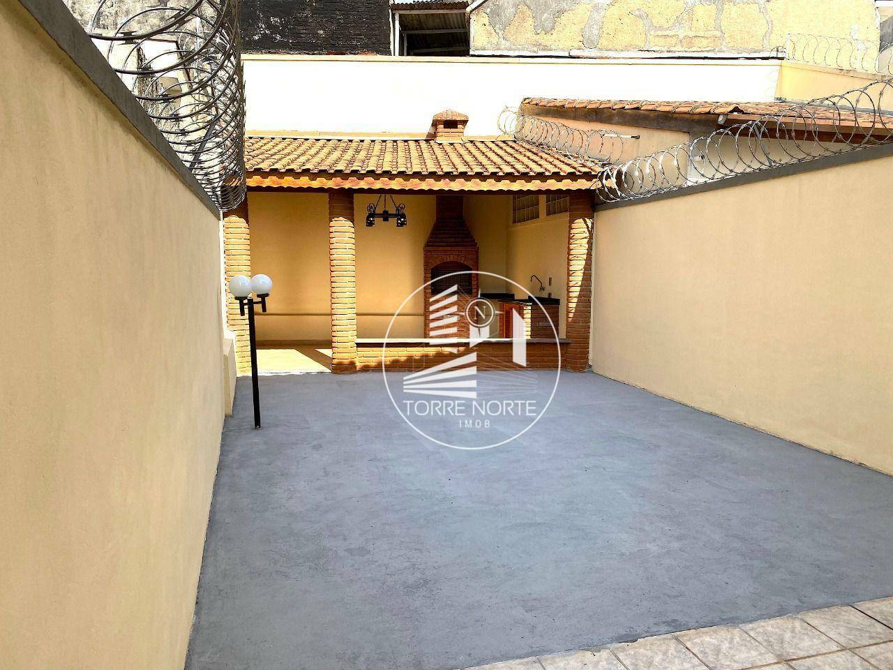 Casa à venda com 4 quartos, 270m² - Foto 6