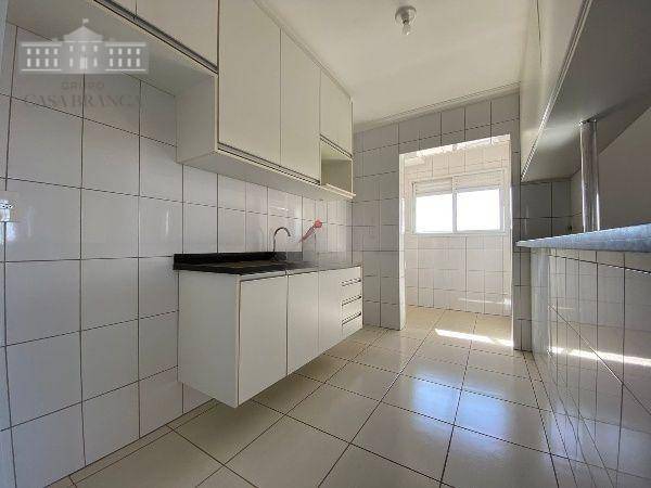 Apartamento para alugar com 2 quartos, 75m² - Foto 7