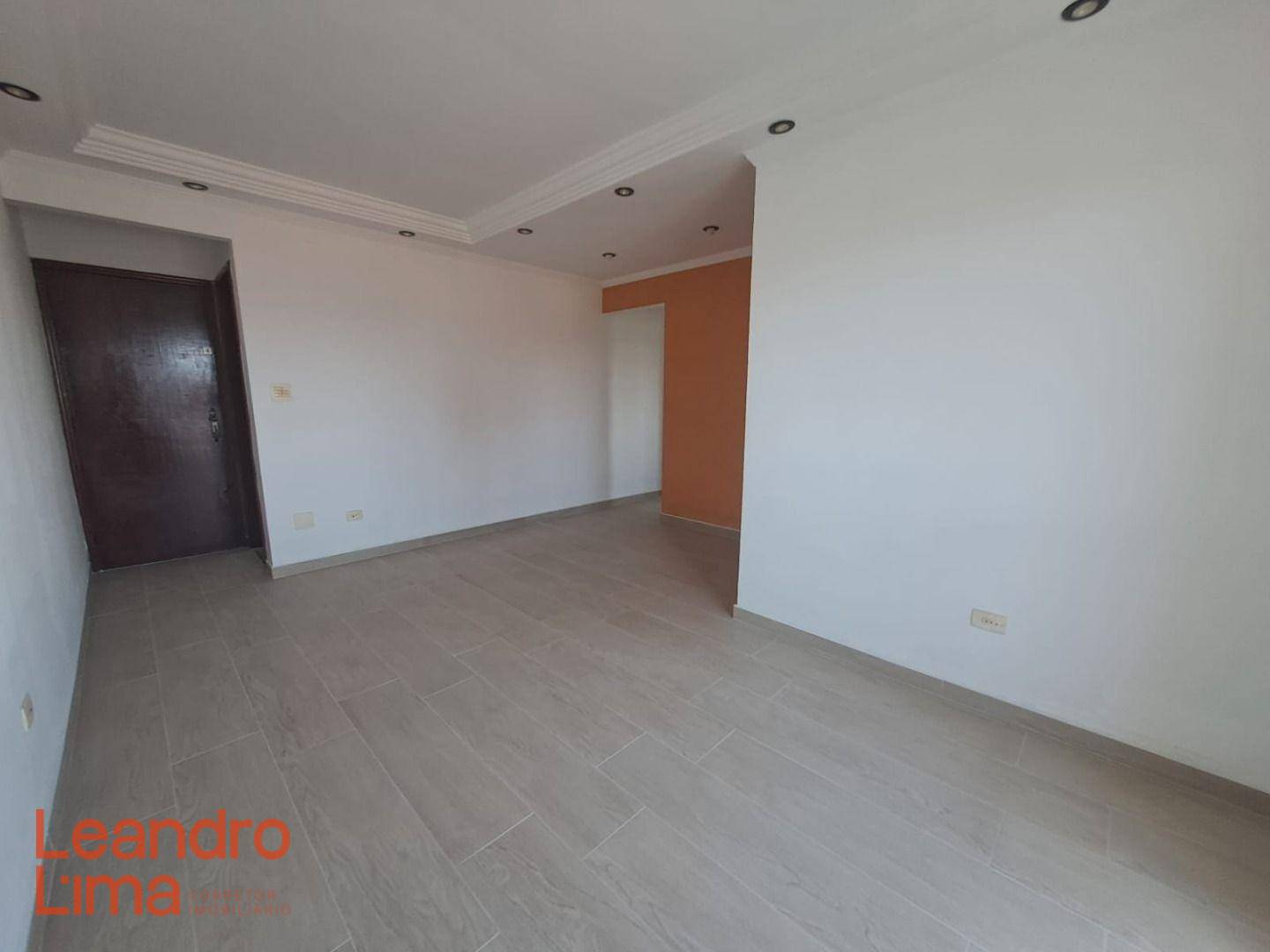 Apartamento para alugar com 3 quartos, 76m² - Foto 3