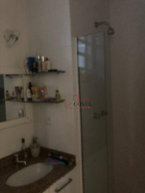 Apartamento à venda com 2 quartos, 70m² - Foto 7