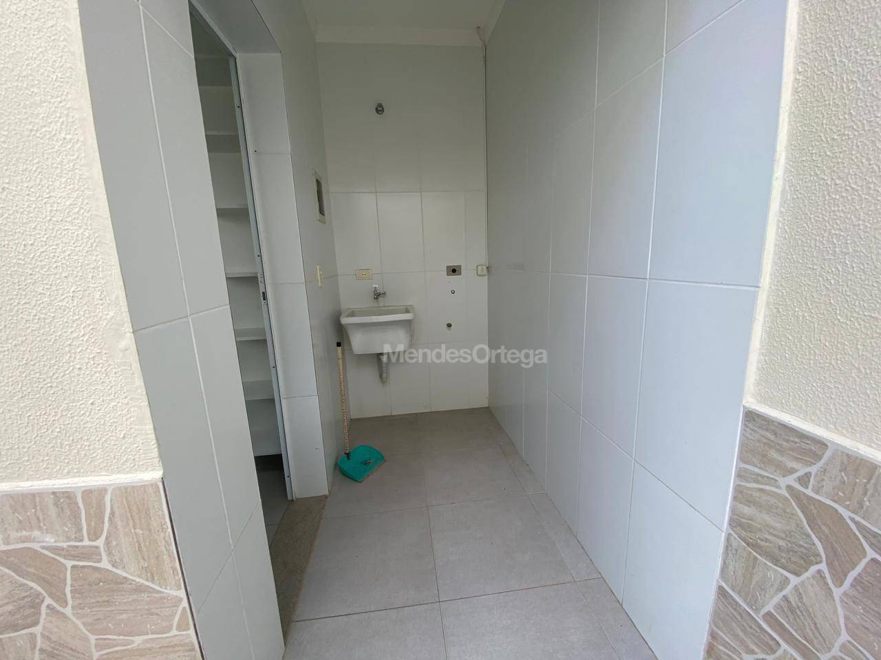 Casa de Condomínio para alugar com 3 quartos, 150m² - Foto 42