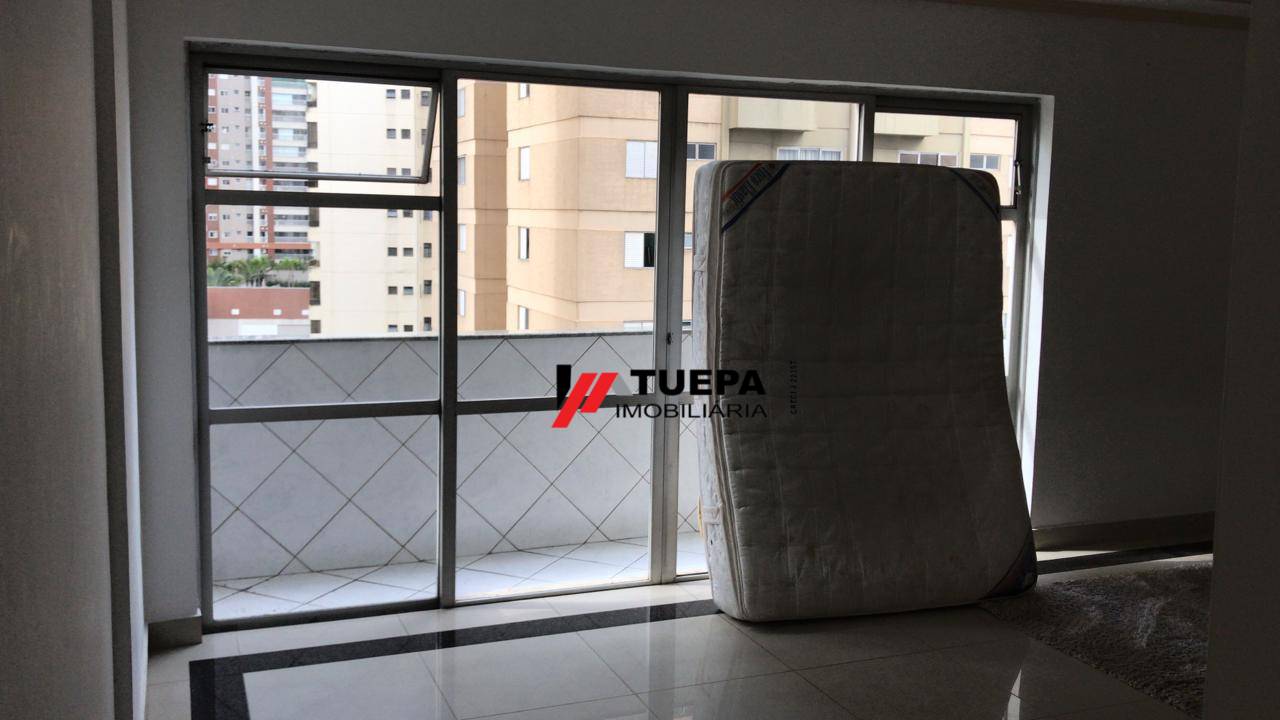 Apartamento à venda com 3 quartos, 127m² - Foto 10