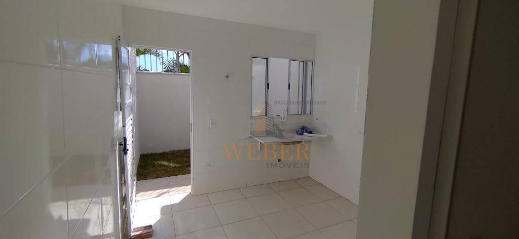 Sobrado à venda com 2 quartos, 61m² - Foto 4