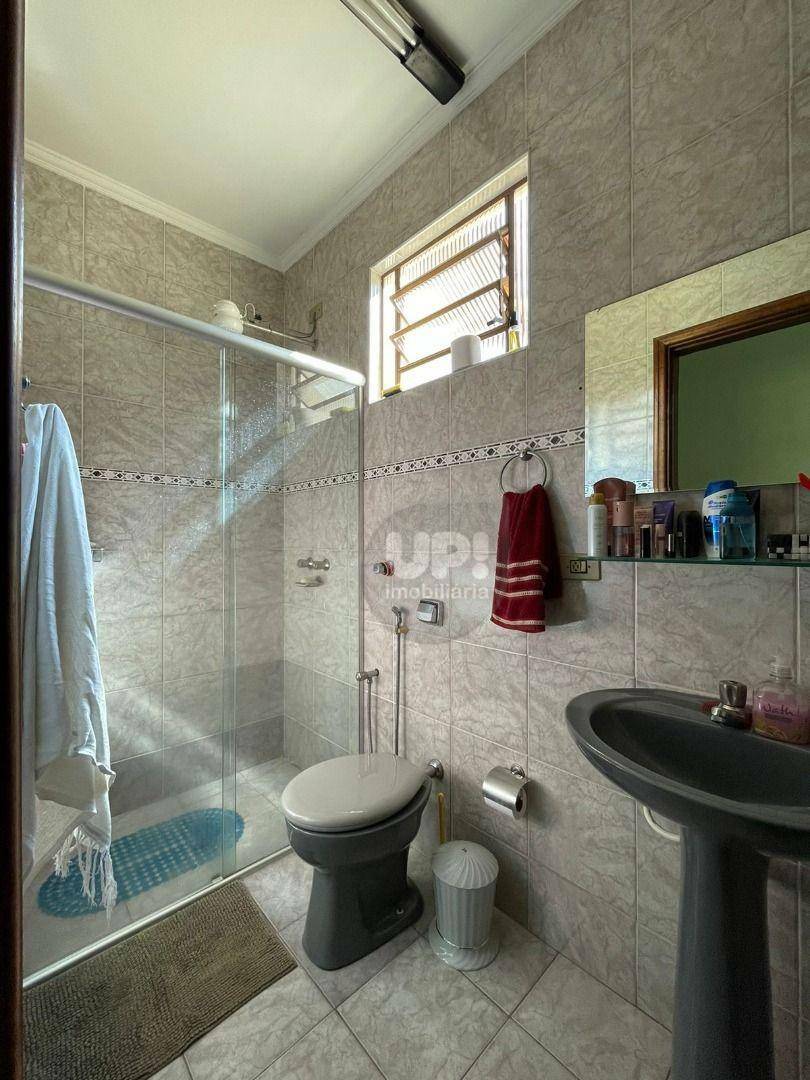 Casa à venda com 3 quartos, 94m² - Foto 11