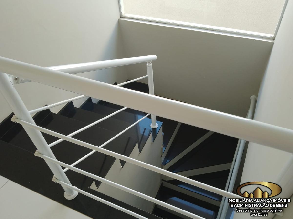Casa para alugar com 3 quartos, 130m² - Foto 28