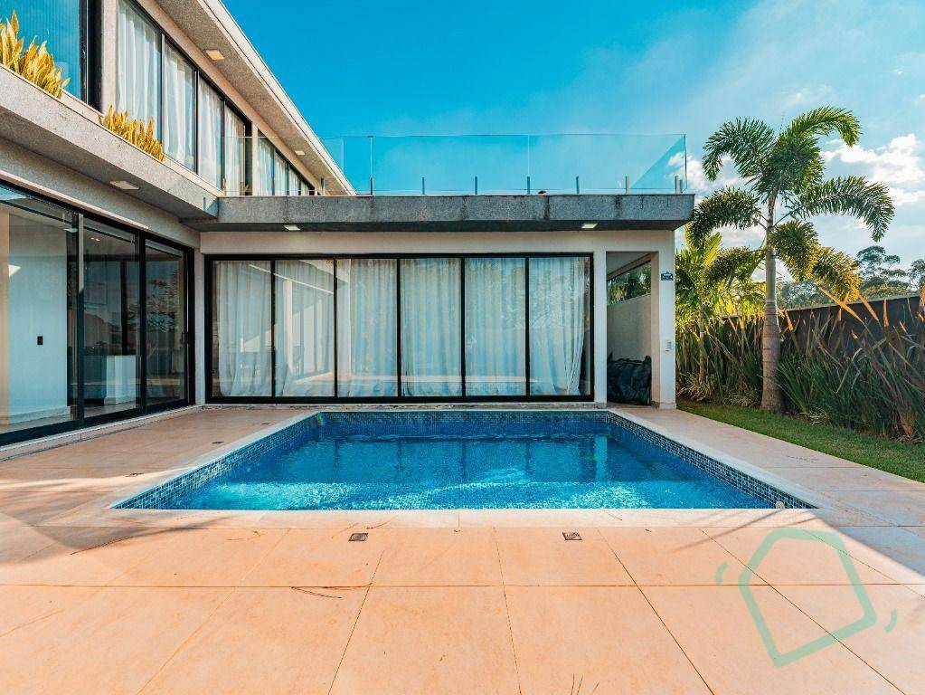 Casa de Condomínio à venda e aluguel com 3 quartos, 380m² - Foto 4