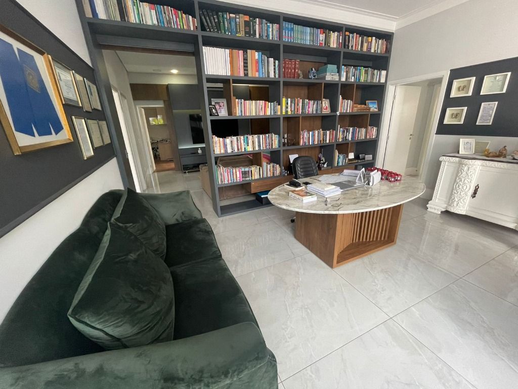 Casa de Condomínio à venda com 4 quartos, 530m² - Foto 10