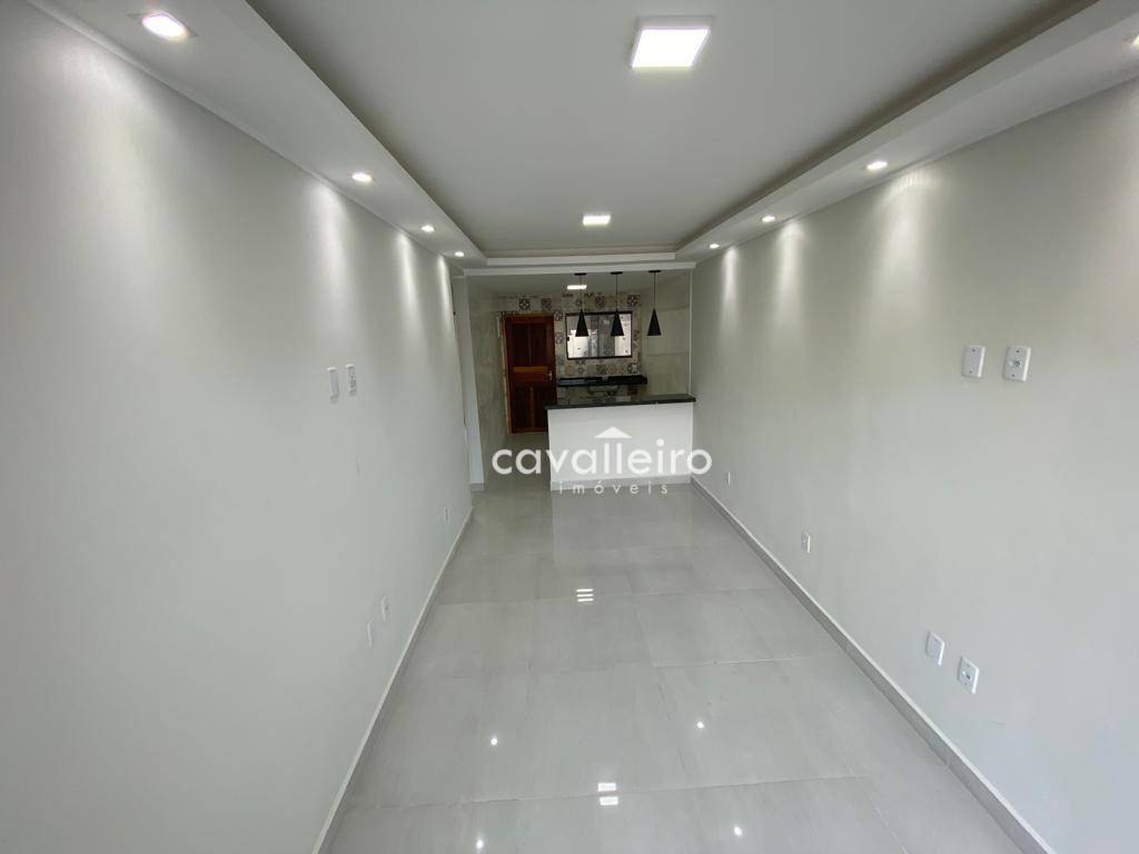 Casa à venda com 2 quartos, 70m² - Foto 4