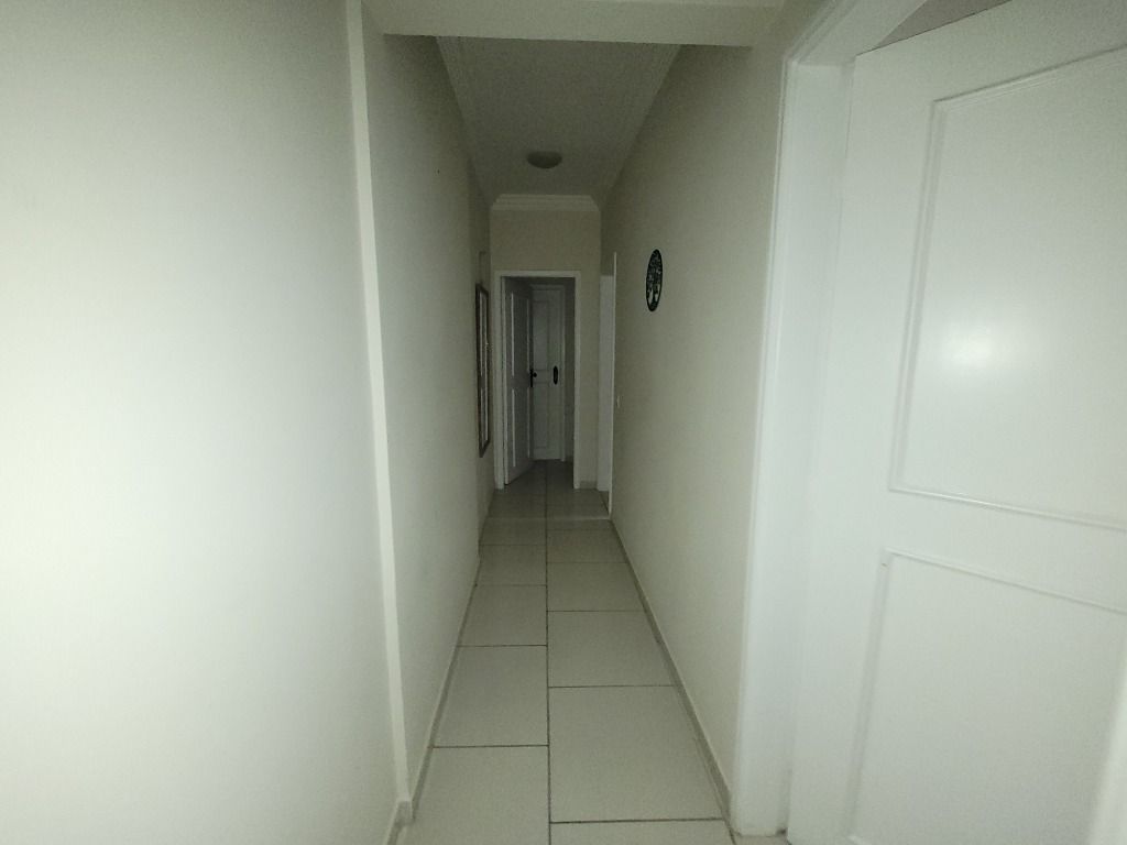 Apartamento à venda com 3 quartos, 134m² - Foto 11