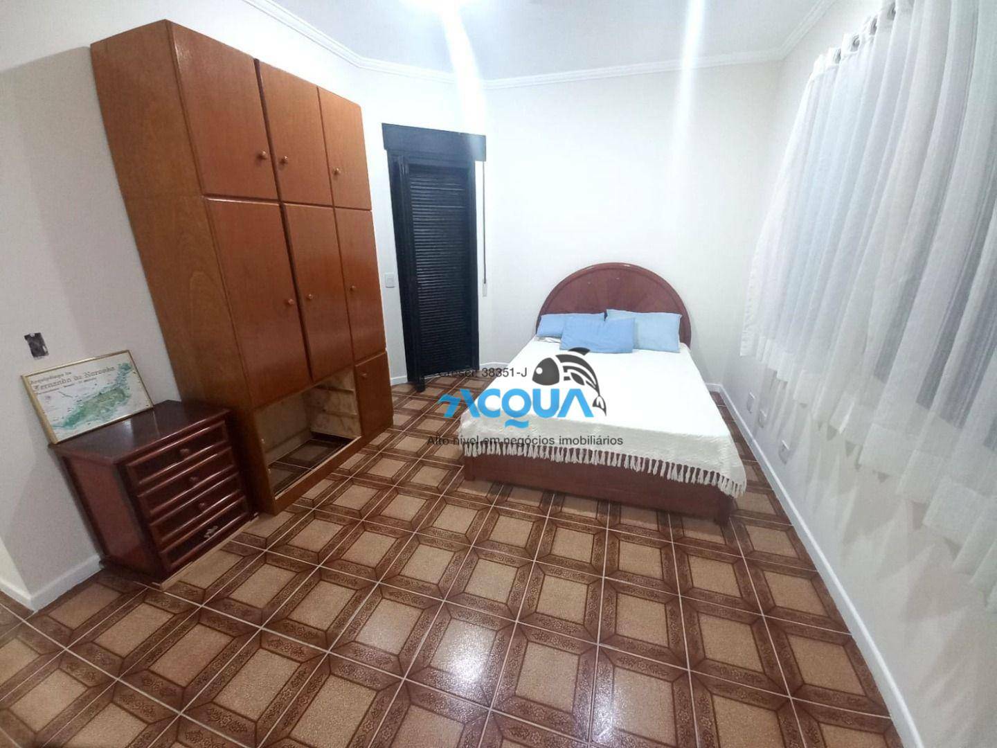 Apartamento à venda com 3 quartos, 180m² - Foto 4