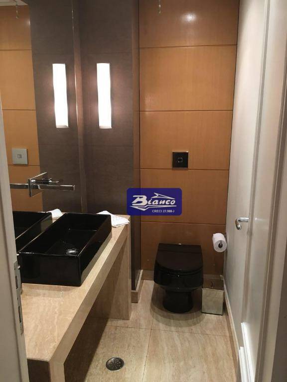 Apartamento à venda com 3 quartos, 190m² - Foto 32